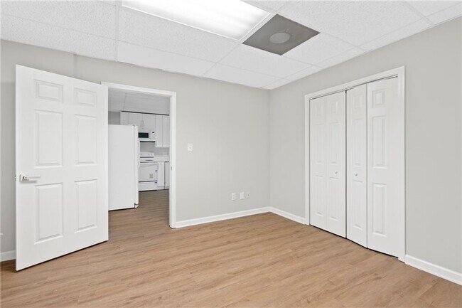 Building Photo - 3418 Rose Arbor Ct
