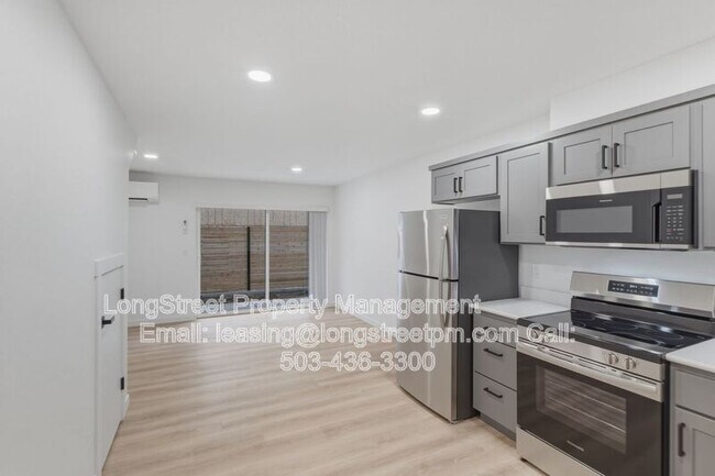 Building Photo - 826 S 19th St