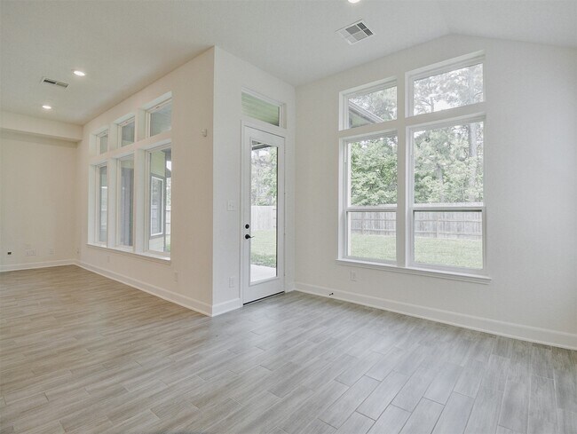 Building Photo - 13207 Westmont Heights Ln