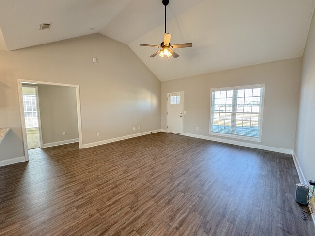 Building Photo - 312 Old Rockdale