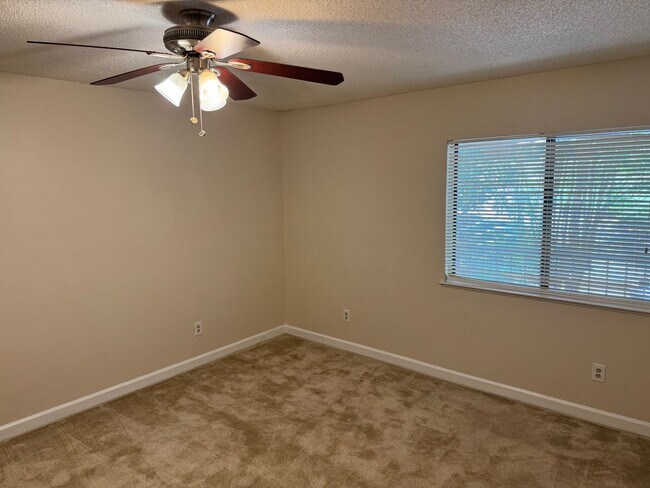 Building Photo - 5005 Wingate Way