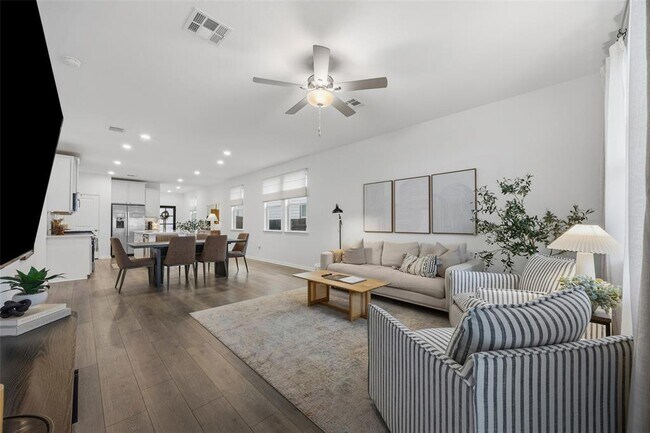 Building Photo - 858 Papaya Dr