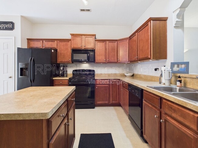 Building Photo - 13625 Baycraft Terrace