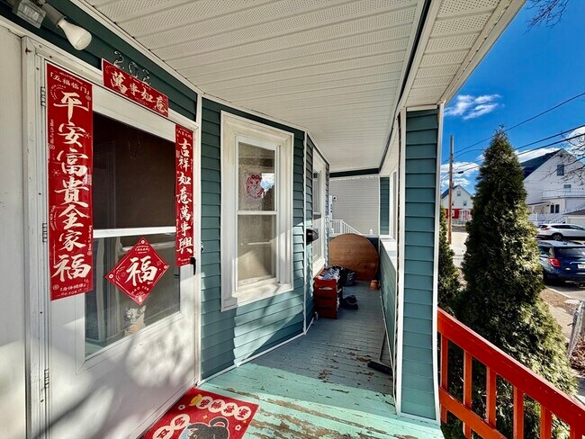 Building Photo - 202 Fayette St