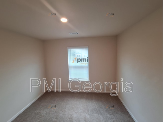 Building Photo - 110 Foley Dr