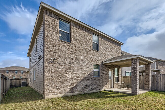 Building Photo - 2110 Goji Ln