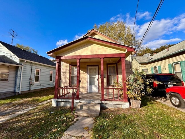 Primary Photo - Three Bedroom Home in Southeast Grand Rapids