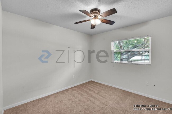 Building Photo - 803 Ellendale Dr