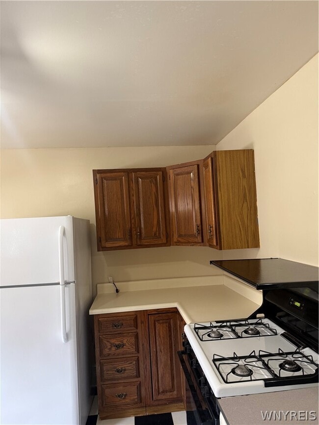 Building Photo - 344 Elmwood Ave