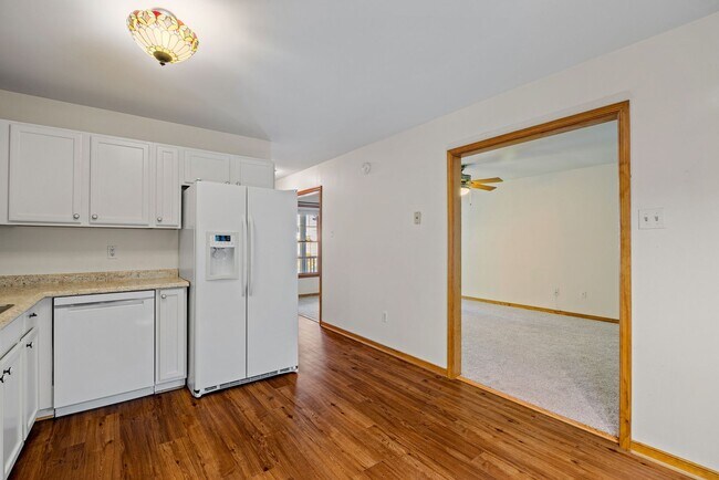 Building Photo - 3 Bedroom/2 Bath Rancher in the North Ches...