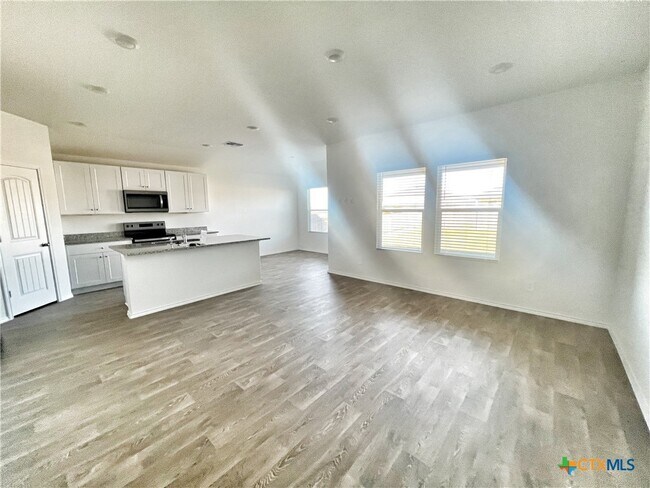 Building Photo - 321 Cottonmouth Ln