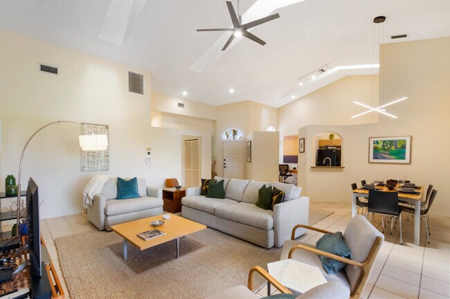 Building Photo - 1302 Mahogany Pl