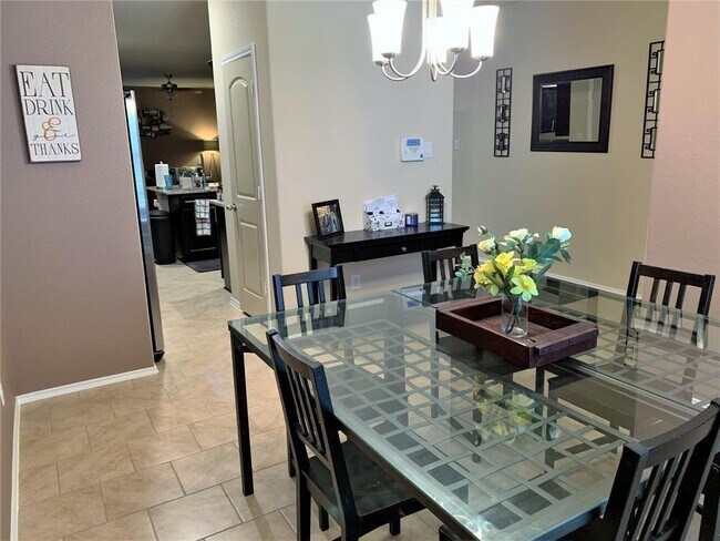 Building Photo - 9411 Paloma Creek Dr