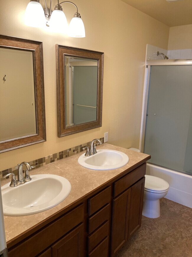 Building Photo - 12201 E Boone Ave