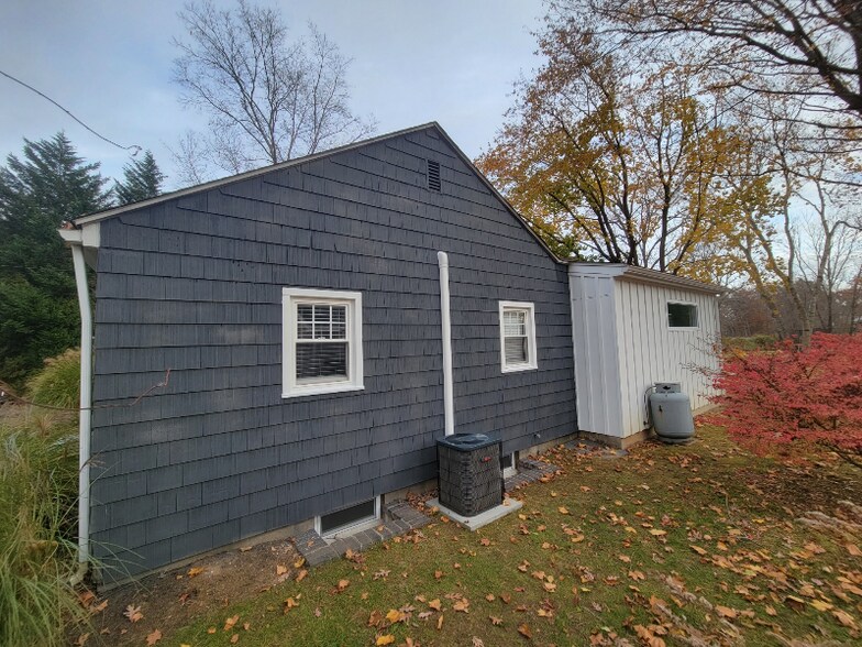 Building Photo - 69 Garnet Park Rd