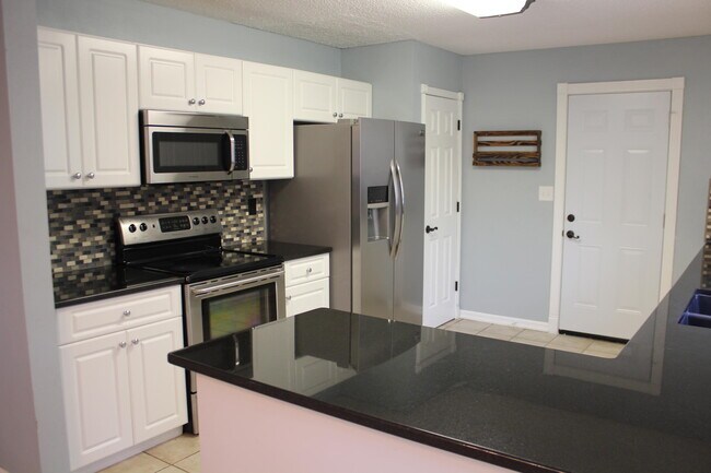 Building Photo - 779 Pearl Sand Dr
