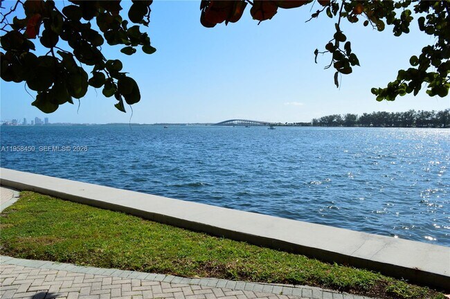 Building Photo - 2451 Brickell Ave