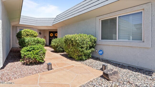 Building Photo - 10738 W Wheatridge Dr