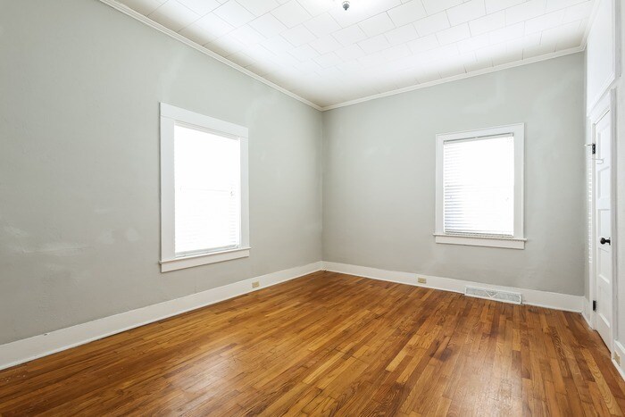 Building Photo - 212 Irby Ave