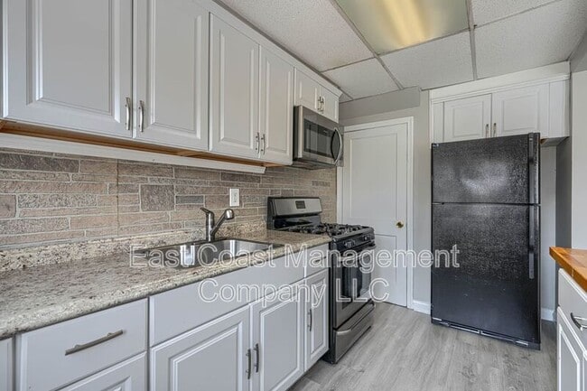 Building Photo - 2230 Coralthorn Rd