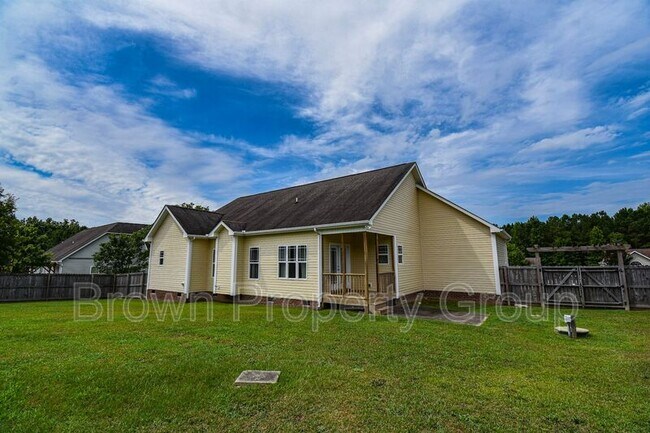 Building Photo - 101 Jaylin Blvd