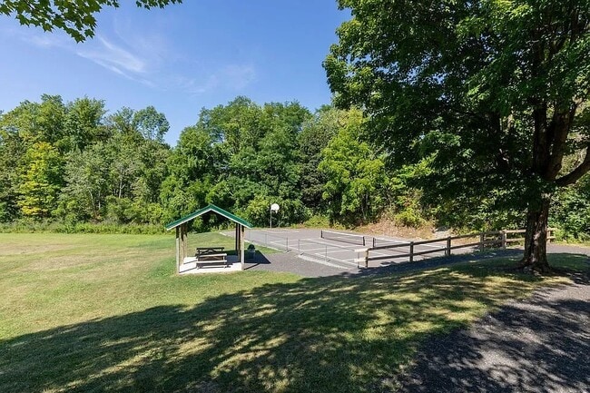 Building Photo - 115 Margo Ln