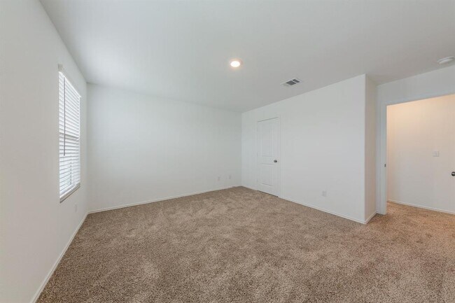Building Photo - 252 Patagonia