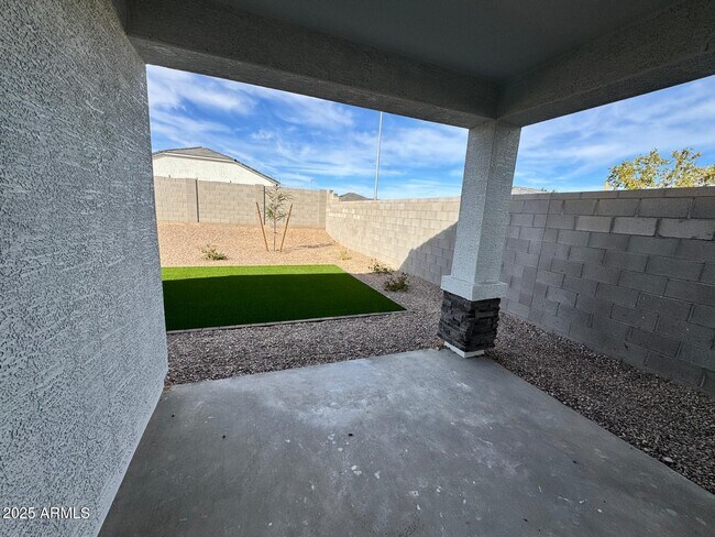 Building Photo - 10018 N 177th Ave