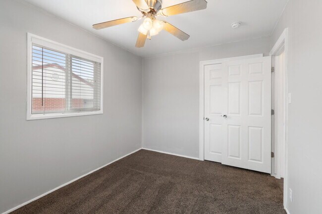 Building Photo - This charming, 4 bedroom 2 bath updated bungalow in the heart of Ogden for $2150 a month