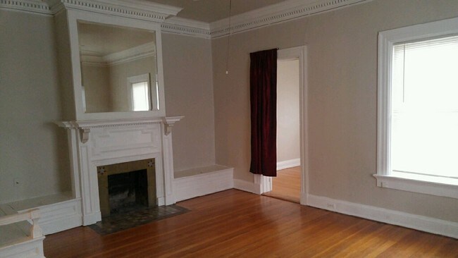 Primary Photo - 1231 N Cascade Ave