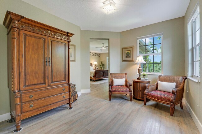 Building Photo - 127 Via Castilla