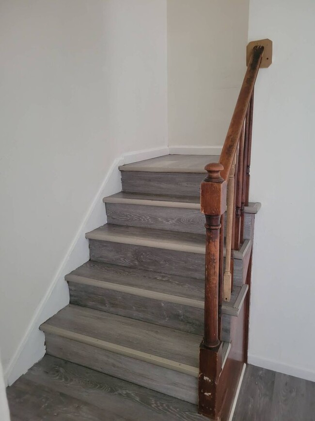 Building Photo - 6910N43rdM(723)