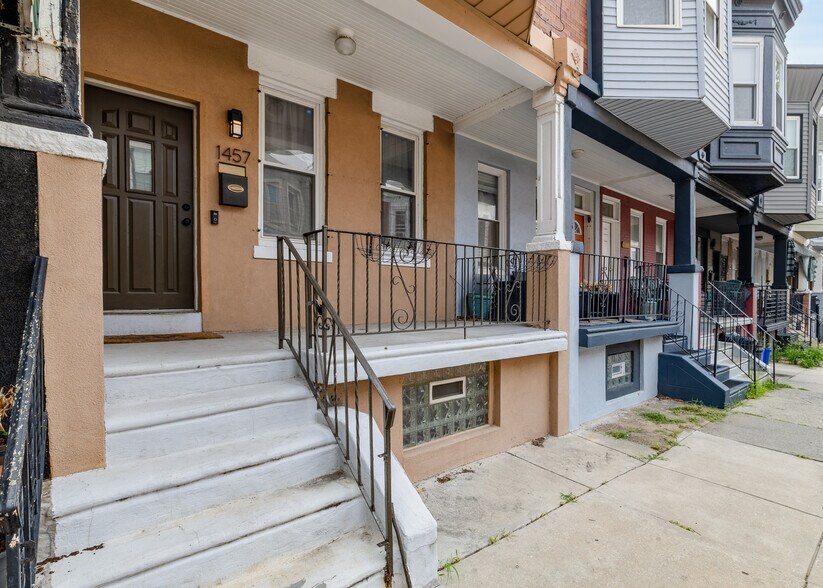 Building Photo - 1457 N Corlies St