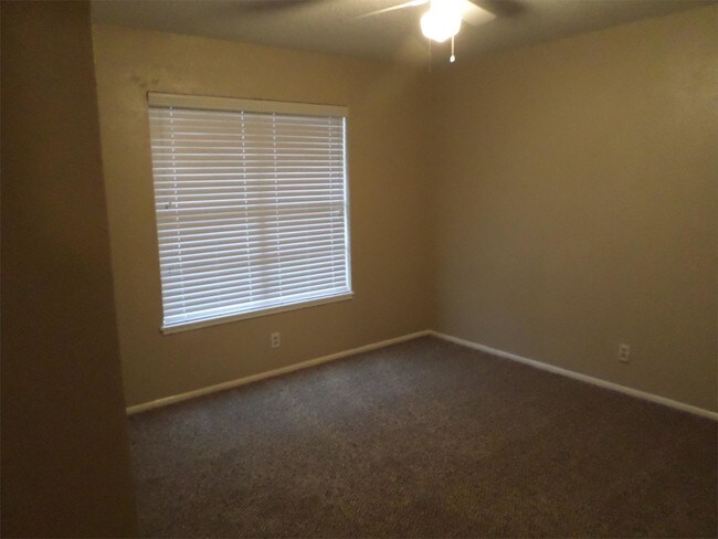 Building Photo - 5829 Cain Dr