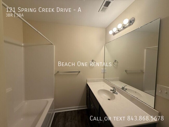 Building Photo - 121 Spring Creek Dr