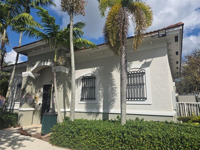 Building Photo - 2612 SW 81st Terrace