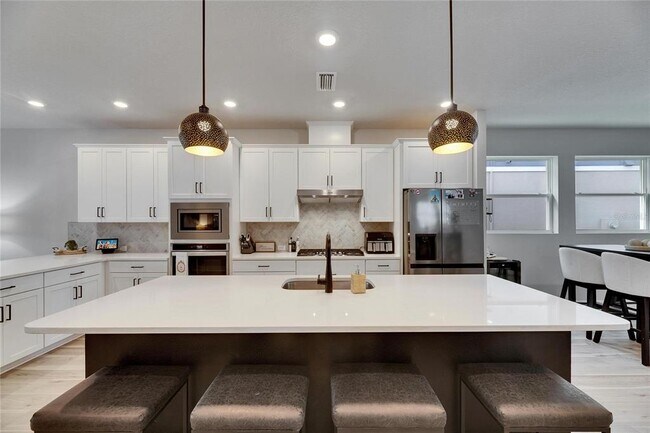 Building Photo - 5541 Del Coronado Dr