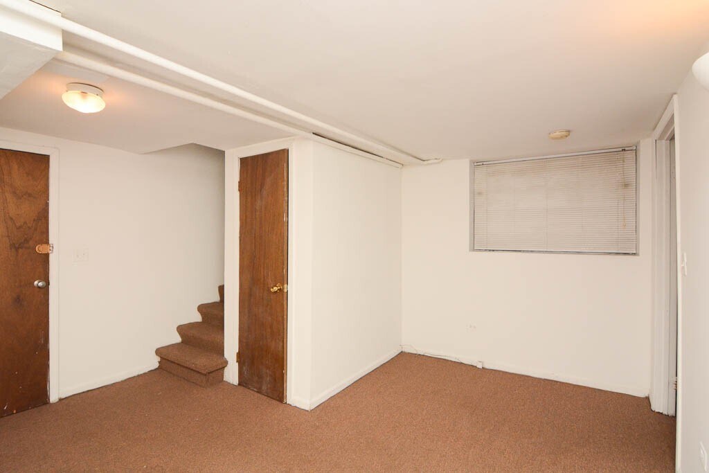 Building Photo - 3036 N Halsted St
