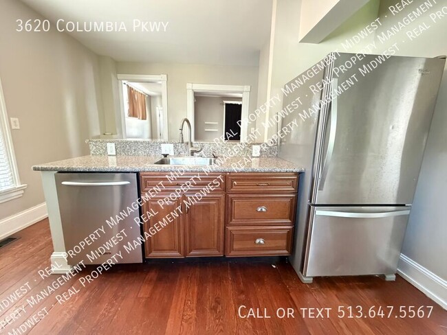 Building Photo - 3620 Columbia Pkwy