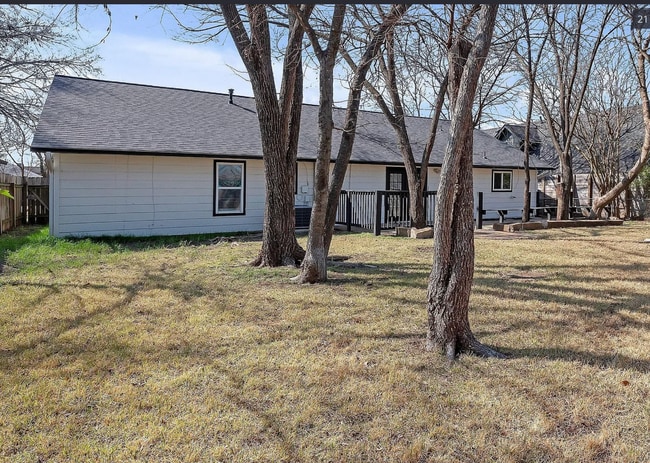 Building Photo - 1808 Belford Dr
