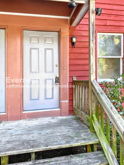 Building Photo - 532D Neck-O-Land Rd