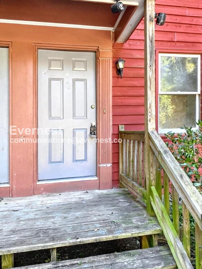 Building Photo - 532D Neck-O-Land Rd