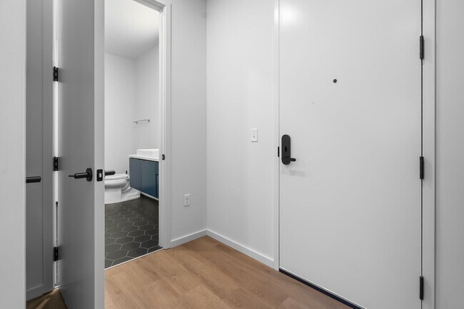 Building Photo - 500 Merritt Ave