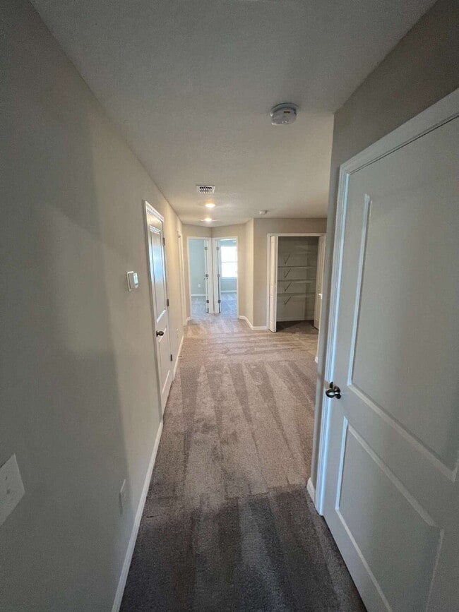 Building Photo - 9625 Pembrooke Pines Dr