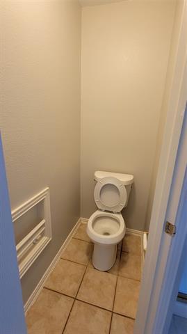 Building Photo - 2400 Spillway Cir