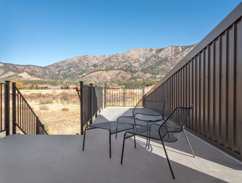 Upper Deck - 356 Columbine St
