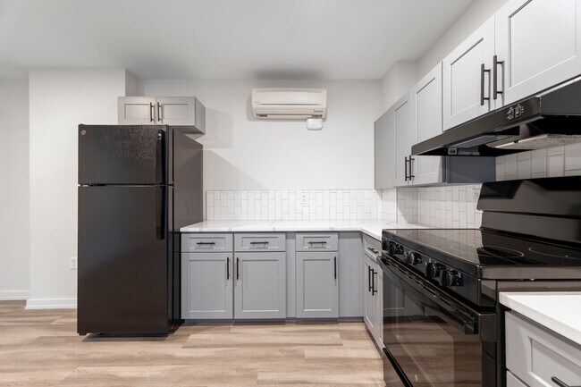 Building Photo - Chic & Modern Retreats: Your Stylish One-B...