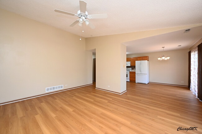 Building Photo - 340 Woodridge Cir