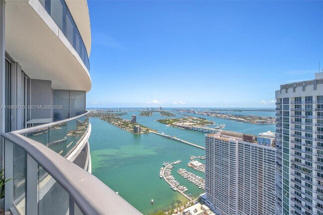 Building Photo - 488 NE 18th St