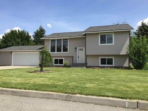 Building Photo - $2,100 / 4br - 1969ft2 - ?? Newman Lake 4B...